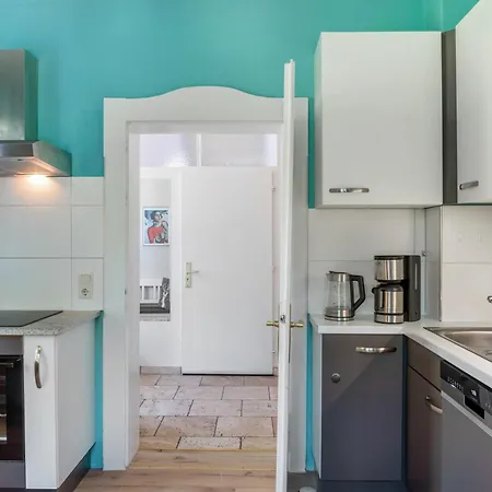 Alena Apartment *